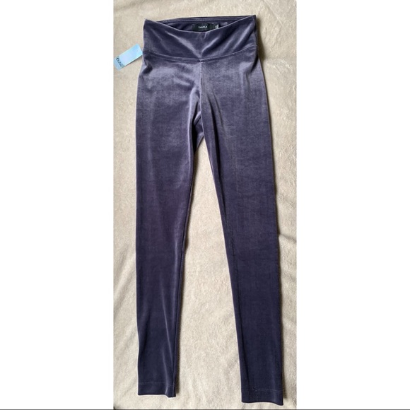 NWT Aritzia Talula Manhattan Pant // Darkness - Picture 3 of 9